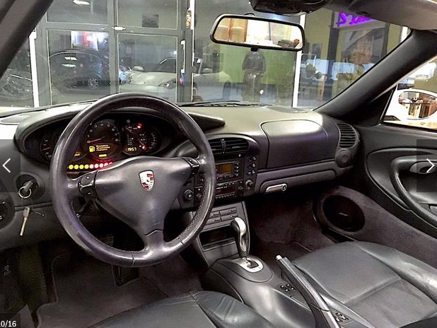 Left hand drive car PORSCHE 911 996 (01/09/2001) - 